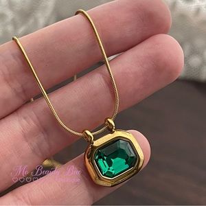 Emerald Green Crystal Pendant Necklace